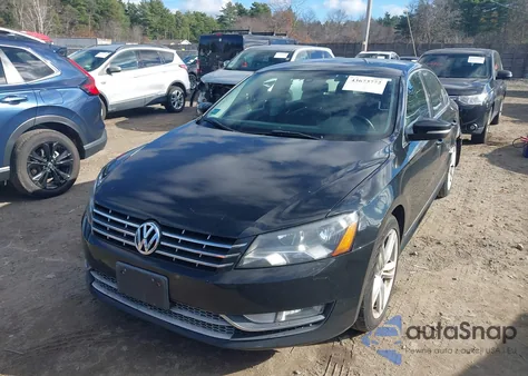 2014 Volkswagen Passat 1.8T Sel Premium z USA, uszkodzony, nr VIN 1VWCT7A34EC012015